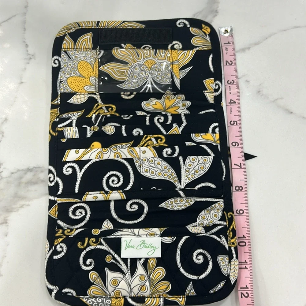 Vera Bradley Tri-Fold Wallet in Retired Yellow Bird Pattern.‎ - Picture 10 of 10